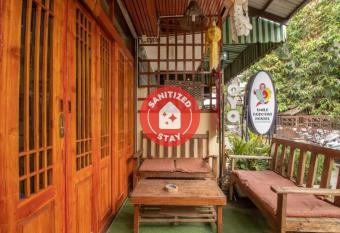 OYO 652 Smile Robotist Hostel allows 18 year olds to book a room