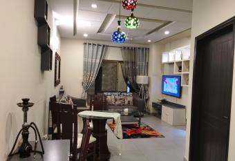 Designer 2Bed room luxury Flat near to isb airport has Balcony rooms