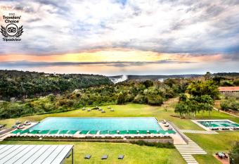 Gran Meli   Iguaz   allows 18 year olds to book a room