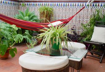 Backpacker Al-Katre allows 18 year olds to book a room