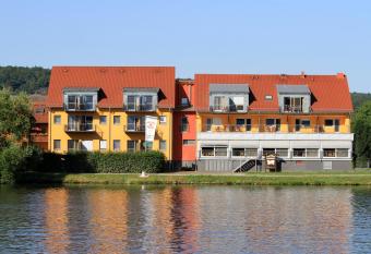 Gasthof Zum Schwanen has Balcony rooms