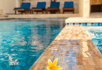 Familytel Bali allows 18 year olds to book a room