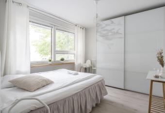 2ndhomes Tampere  allows 18 year olds to book a room