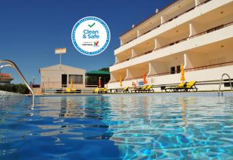 Solgarve allows 18 year olds to book a room