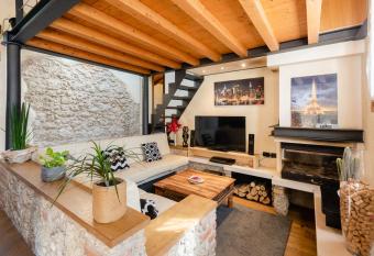 Accogliente rustico in Prosecco Valley has Balcony rooms