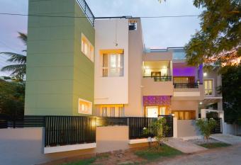 Like My Apartment allows 18 year olds to book a room