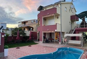 Apartments Villa Stella Maris has Balcony rooms