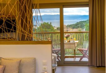 Forest Resort Suites Skiathos has Balcony rooms