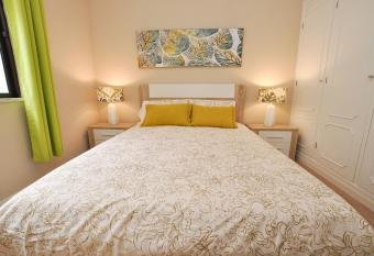 Neptuno by Ocvillas has Balcony rooms