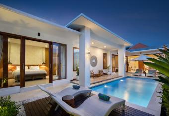 The Luxury Collection, Monaco Blu allows 18 year olds to book a room