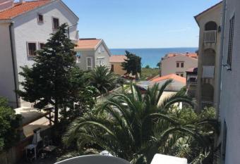 Apartment Sandrina has Balcony rooms