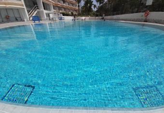 PLAYA HONDA SEA VIEW has Balcony rooms