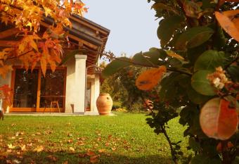Al Chiar   has Balcony rooms