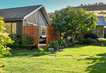 Clyde on Naylor allows 18 year olds to book a room