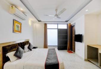 Townhouse Hotel Rivasa Regency allows 18 year olds to book a room
