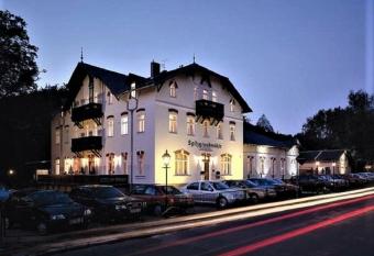 Historische Spitzgrundm  hle has Balcony rooms