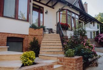 Vila Missy has Balcony rooms