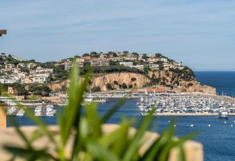 Hotel Montjoi by Brava Hoteles has Balcony rooms