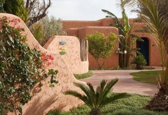 Oasis lodges has Balcony rooms