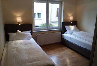 Boardinghouse Stadtmauer allows 18 year olds to book a room