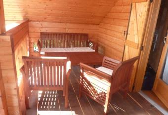 chalet 143 bassin d Arcachon has rooms with a private hot tub