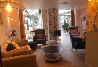 Hotel Europole allows 18 year olds to book a room