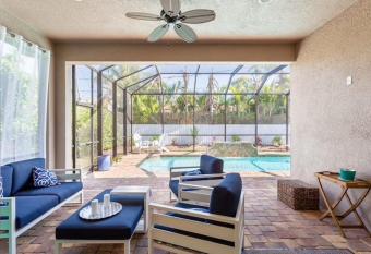 Perfect Naples - Saltwater Pool - 2 Master BR - 3 BR3BA has Balcony rooms