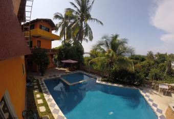 Hotel Caba  as Pepe has Balcony rooms