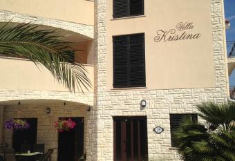 Apartments Villa Kristina allows 18 year olds to book a room