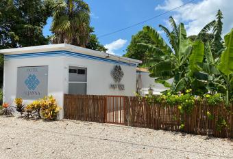 Aljanna House has Balcony rooms