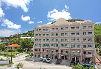 Simpson Bay Suites has Balcony rooms