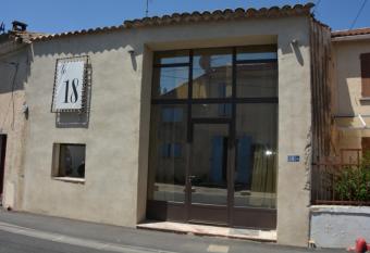 Loft Mahanoa allows 18 year olds to book a room