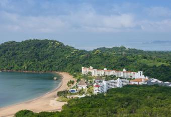 Dreams Playa Bonita All Inclusive allows 18 year olds to book a room