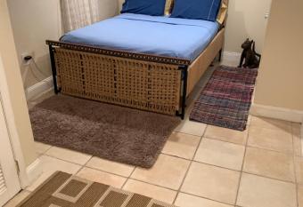 An English Gem near Union Station allows 18 year olds to book a room