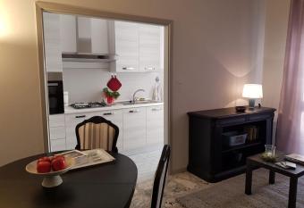 L airone apartment allows 18 year olds to book a room