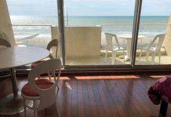 Studio Face Ocean allows 18 year olds to book a room