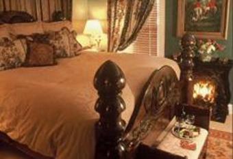 Wynstone Inn has rooms with a private hot tub