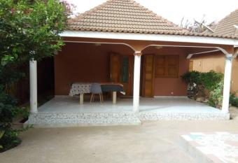 Chez Coumba et Daniel has Balcony rooms