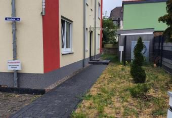 Seelze-Letter Monteurzimmer / Apartment / Messezimmer allows 18 year olds to book a room