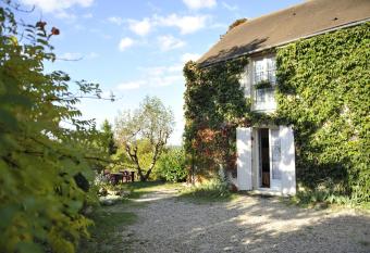 Le Compostelle has Balcony rooms