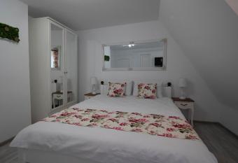 A&A Central Apartment allows 18 year olds to book a room