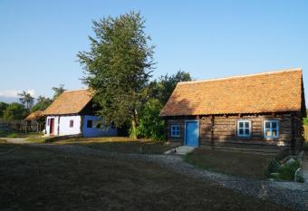 OberWood has Balcony rooms