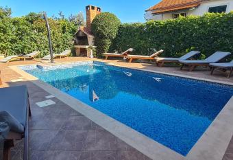 Apartments Mery has Balcony rooms