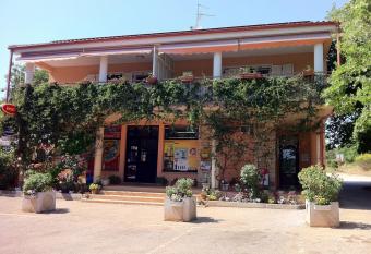 Apartments Spert has Balcony rooms