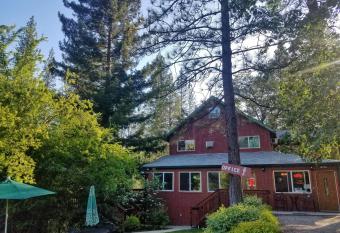 Yosemite Riverside Inn allows 18 year olds to book a room