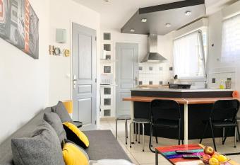 The Vallier Vallier Lib  ration Tram bus #C2 allows 18 year olds to book a room