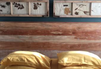 La Moussette allows 18 year olds to book a room