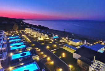 Crystal villas & suites has Balcony rooms