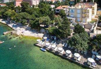 Villa Mare Crikvenica has Balcony rooms