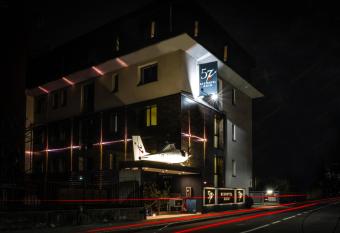 57 Reshotel Orio has rooms with a private hot tub